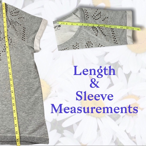 3/$10🙌 Studded Gray Short Sleeve Sweatshirt XL - Picture 13 of 15